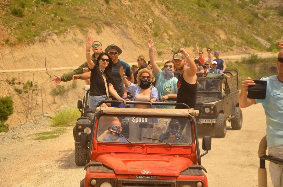 Side: Green Canyon and Waterfall Jeep Safari with Lunch - Manavgat Waterfall, 30 minutes for photos and a breather