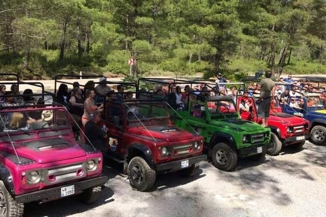 Side:Jeep Safari Adventure With Lunch - Stop 4, Manavgat Mosque: included admission and a short respectful visit