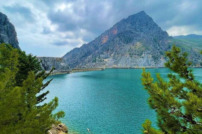 Side / Manavgat : Green Canyon Boat Trip w/ Lunch & Soft Drinks - Lunch included: good food, but watch your step count