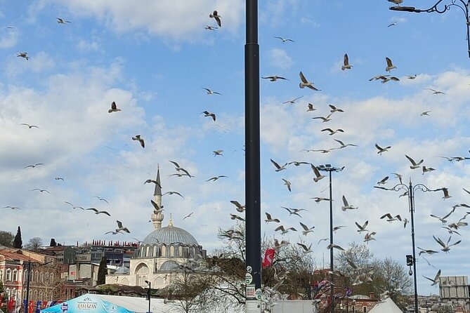 Skip Lines with Local Tour Guide Taha - Stop 6: Grand Bazaar maze skills and finding artisan lanes