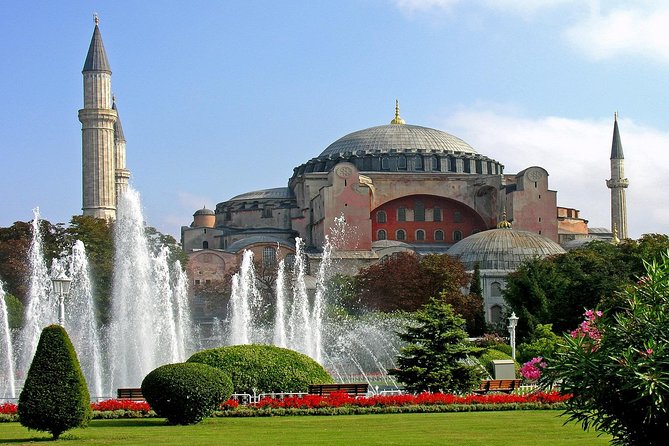 Skip-The-Line:1, 2 or 3 Days Private Istanbul Guided Tour - Getting your bearings fast: Sultanahmet Square and the Hippodrome layer
