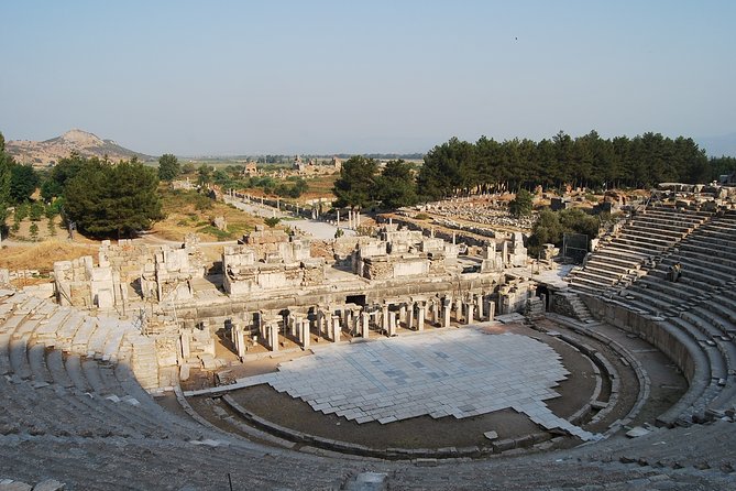 SKIP-THE-LINE: Group & Private Ephesus Tour ENTRY FEE & LUNCH - Prytaneion, Fountain of Pollio, and the Baths of Varius stops