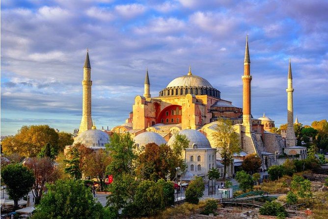Small Group Full-Day Istanbul Old City Tour with Lunch & Tickets - Grand Bazaar Area: An Hour to Wander, Plus an Optional Presentation