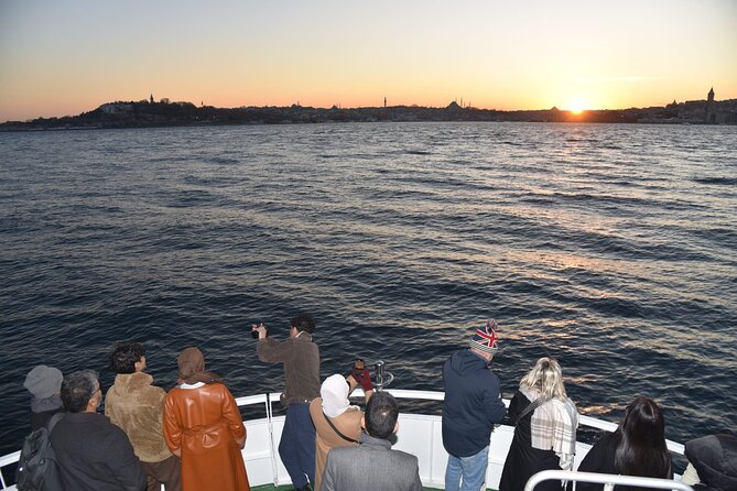 Sunset Cruise with Stop along Asia: Discover Istanbul's Bosphorus - Switch to the Asian shore for Beylerbeyi, Küçüksu, and Kız Kulesi