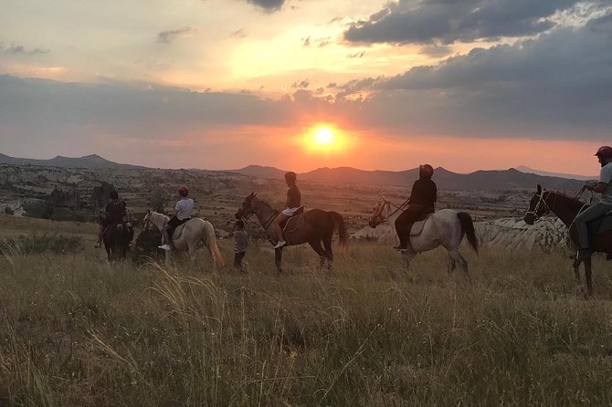 Sunset Horsebackriding-Tour through the Valleys of Cappadocia - Key takeaways before you book