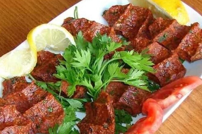 Taste Of Old City Street Food Tour with Local Guide - Kadınlar Pazarı: Market Walking and Southeast Anatolia Flavors