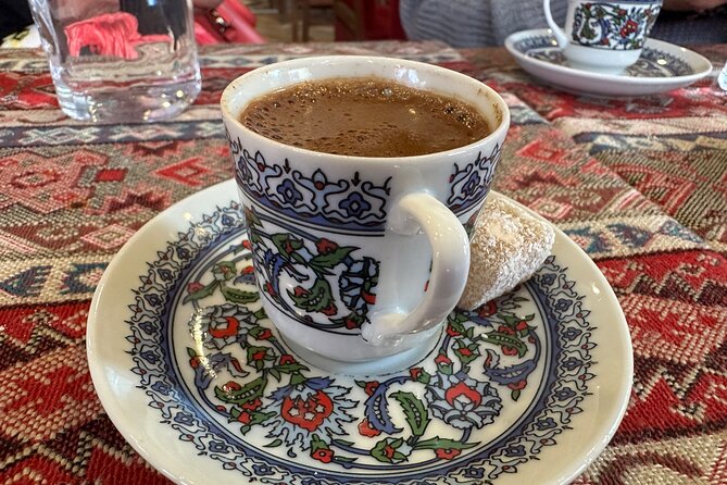 Taste of Turkey on Two Continents: From European Istanbul to Asian Kadikoy - Who should book this Istanbul food tour