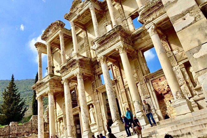 Top-Rated Ephesus and House of Virgin Mary Tour for Cruisers - Kusadasi Castle: A Quick Change of Scene on Pigeon Island
