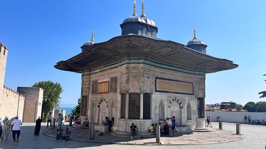 Topkapi Palace and Harem Skip-the-Line-Tickets & Audio Guide - Practical Tips for a Smooth Visit (The Stuff That Keeps the Day Pleasant)