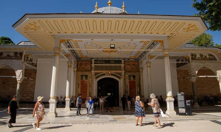 Topkapi Palace + Basilica Cistern Tickets & Audio Guide - Timing tips for a smooth Istanbul day