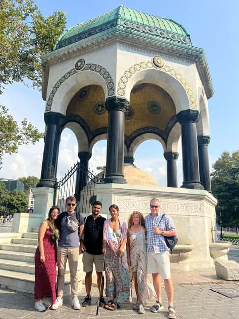 Topkapi Palace & Harem, Skip-the-Line SMALL GROUP - The Harem Tour: Private Family Life Behind Opulent Rooms