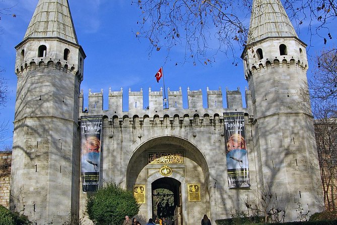 Topkapi Palace Skip-The-Line Entry with Guided Tour - Topkapi Palace: why this tour works for a first visit