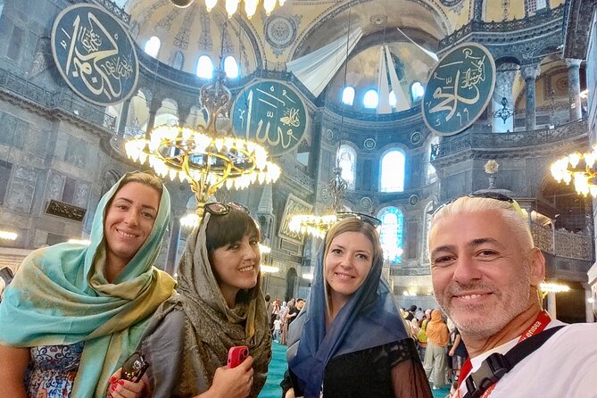 Topkapi Palace with Harem and Blue Mosque Guided Tour - Why This Half-Day Combo Works So Well in Istanbul