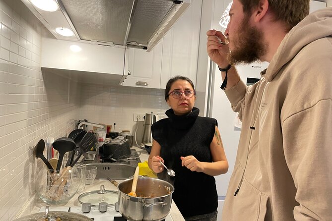 Traditional Home Cooking with a Local in İstanbul City Center - Tips to Get the Most From the Market Walk and Kitchen Time