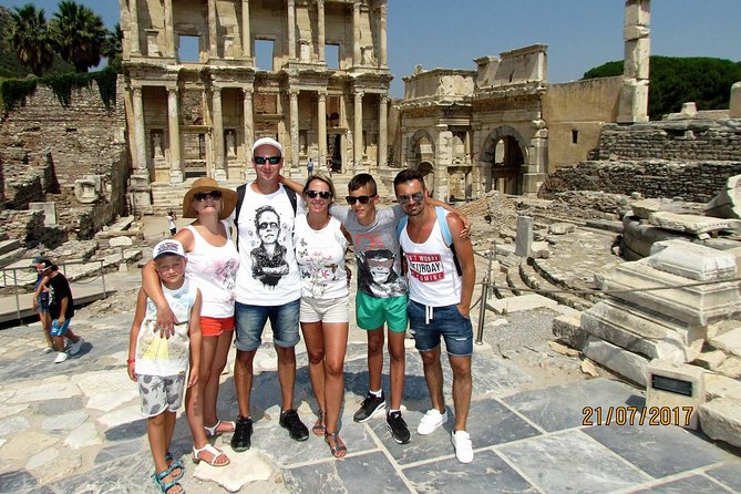 Traveler's choice: Ephesus, Terrace House Tour WITH TICKETS - Guides and the small-group feel, from personal explanations to quick help