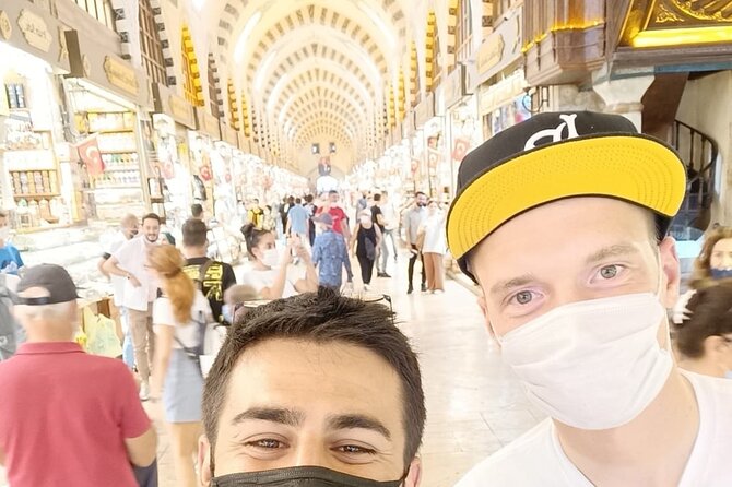 Turkish Coffee Trail - Spice Bazaar time and the Hacı Bekir sweets stop