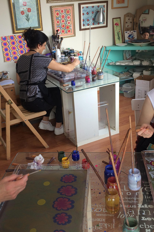 Turkish Marbling Paper Ebru Art Workshop - Why Ebru paper marbling feels so calming