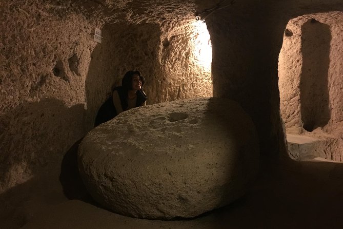 Under Ground City Tour - Half Day - Stop 5: Pink Lotus Services Gem Stones and Local Craft