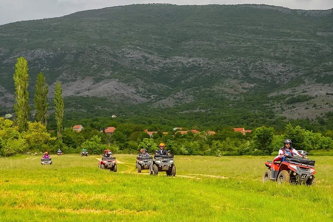 "Unleash Your Inner Adventurer: Quad Safari in Side!" - Safety briefing and practice run: how the instructor sets you up