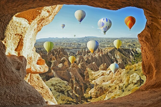 Watching Balloons on Cappadocia Sky(People Have Fear of Heights) - Small-Group Comfort: Tea, Coffee, and a Shared Morning