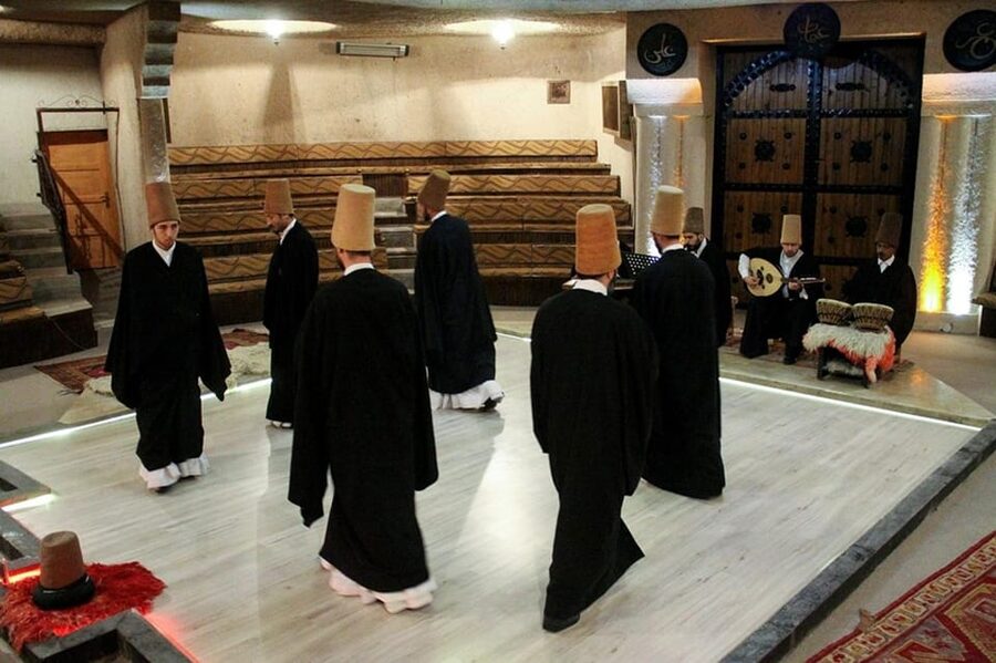 Whirling Dervish Ceremony İn Cappadocia - Inside the semahane: what the whirling actually shows you