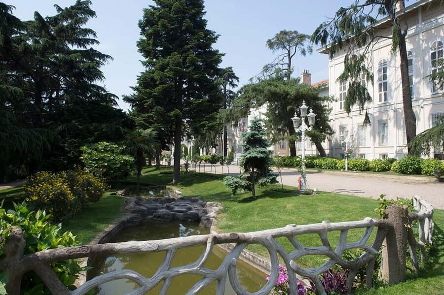 Yildiz Palace Skip the Ticket Line Entry & Audio Guide - Yıldız Palace and the Yıldız Museum, inside Beşiktaş