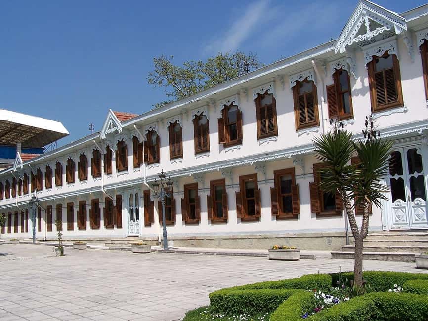 Yildiz Palace Skip the Ticket Line Entry & Audio Guide - Entering at Valide Gate, and how the skip works